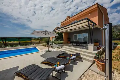 Image de Maison de vacances Kaštel Stari pour 1 - 12 personnes avec 5 chambres à coucher - Maison de vacances