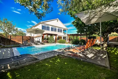 Image de Maison de vacances Donje Rastane pour 7 - 14 personnes avec 6 chambres à coucher - Maison de vacance