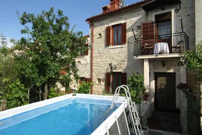 Image de Maison de vacances Vodnjan pour 1 - 5 personnes avec 3 chambres à coucher - Château/château fort