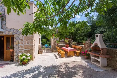 Image de Maison de vacances Polje pour 1 - 5 personnes avec 2 chambres Ă coucher - Maison mitoyenne