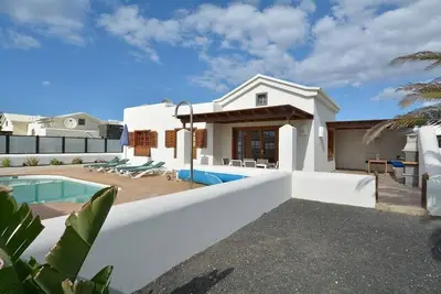 Image de Maison de vacances Playa Blanca pour 1 - 4 personnes avec 2 chambres à coucher - Maison de vacances