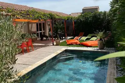 Image de Maison de vacances Tavel pour 1 - 6 personnes avec 3 chambres à coucher - Maison mitoyenne