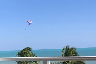 Image de Atlantic Ocean view across from Smathers Beach - La Brisa - Key West