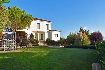 Image de Maison de vacances Laganas pour 1 - 6 personnes avec 3 chambres à coucher - Maison de vacances
