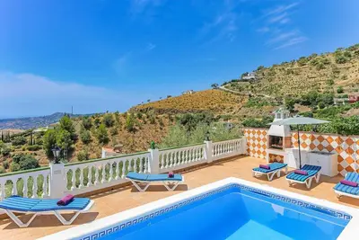 Image de Maison de vacances Frigiliana pour 1 - 6 personnes avec 3 chambres à coucher - Maison jumelée