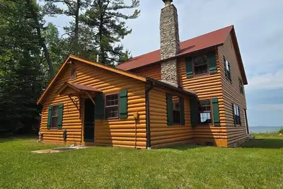 Image de Drummond Island Hotel & Vacation Homes - Lakeside Lodge