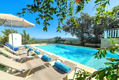 Image de Maison de vacances Kastellos pour 1 - 12 personnes avec 4 chambres à coucher - Maison de vacances