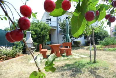 Image de Appartement de vacances Milohnici pour 1 - 4 personnes avec 2 chambres à coucher - Maison de vacance