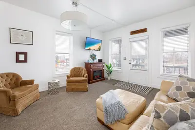 Image de The City Roost @ Timberline Flats | Balcony | Walkable | Ac | Downtown |