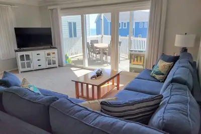 Image de Spacious, Two Bedroom Condo at the Center of the Crystal Coast