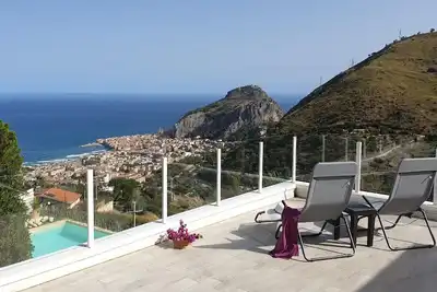 Image de Maison de vacances Cefalù pour 1 - 6 personnes avec 5 chambres à coucher - Maison de vacances