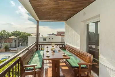 Image de Appartement de vacances Makarska pour 1 - 5 personnes avec 4 chambres à coucher - Maison de vacances