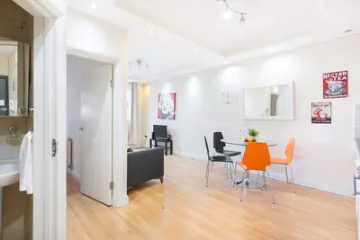 Image de Appartement-Standard-Salle de bain privée séparée-1