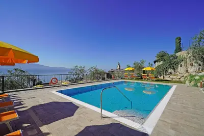 Image de Appartement de vacances Gargnano pour 5 personnes avec 2 chambres Ă coucher - Logement de vacances d