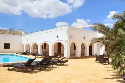 Image de Maison de vacances Villena pour 1 - 26 personnes avec 13 chambres à coucher - Logement de vacances d
