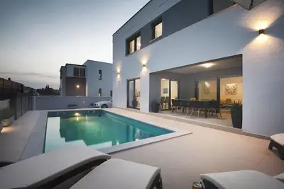 Image de Maison de vacances Sikici pour 1 - 6 personnes avec 3 chambres à coucher - Maison de vacances