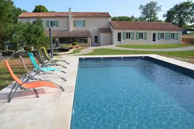 Image de Gîte à la ferme avec piscine