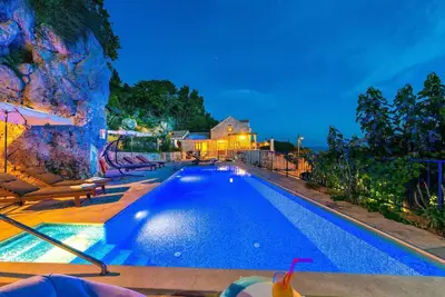 Image de Maison de vacances Mlini pour 1 - 8 personnes avec 4 chambres à coucher - Maison de vacances