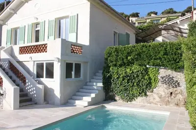 Image de Maison avec vue sur le port de plaisance