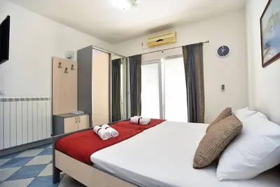 Image de Appartement de vacances Tivat pour 2 personnes - Maison jumelée