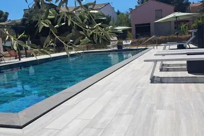 Image de Cottage 46 m2 - 400m Plage et piscine -