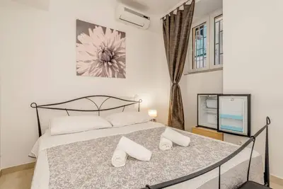 Image de Appartement de vacances Split pour 1 - 2 personnes - Logement de vacances dans  un logement multiple