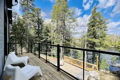 Image de Chalet Atlantide au bord du Lac et Spa