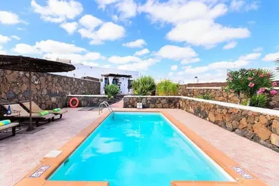 Image de Maison de vacances Güime pour 1 - 4 personnes avec 2 chambres à coucher - Maison de vacances