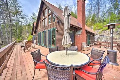 Image de Adirondack Oasis: Lake House w\/ Dock + Deck!