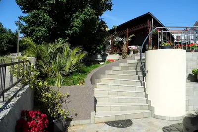 Image de Appartement de vacances Radići pour 1 - 4 personnes avec 2 chambres à coucher - Maison de vacances
