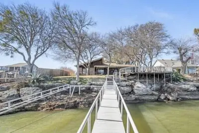 Image de The Lake Shack-----Water Front! ! !