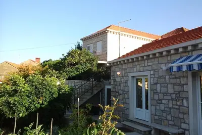 Image de Appartement de vacances Lumbarda pour 1 - 4 personnes avec 1 chambre à coucher - Logement de vacance