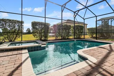Image de Family vacation w/ Pool/Spa close to Disney, Parks & Golf