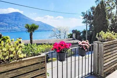 Image de Confortable appartement pour 3 personnes avec Wifi, Tv, terrasse, vue panoramique et parking