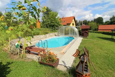 Image de Belle maison de vacances privée pour 5 personnes avec piscine, Wifi, Tv, terrasse et parking
