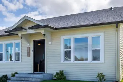 Image de Hidden Chicken Remodeled, charming, pet friendly