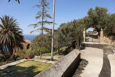 Image de Maison de vacances Castel di Tusa pour 4 personnes avec 2 chambres à coucher - Maison de vacances