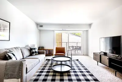 Image de Dreamy Menlo Park 2br w/ Pool, W/D, Gym, near 82, 101, 280, by Blueground