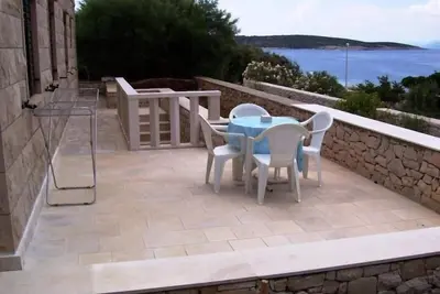 Image de Appartement de vacances Povlja pour 2 - 4 personnes avec 2 chambres Ă coucher - Maison de vacances