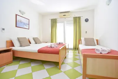 Image de Appartement de vacances Tivat pour 2 - 3 personnes - Maison jumelée