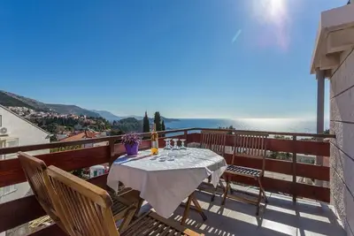 Image de Appartement de vacances Dubrovnik pour 1 - 5 personnes avec 2 chambres à coucher - Logement de vacan