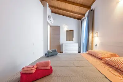 Image de Maison de vacances Villa Sofia avec Wi-Fi, climatisation, terrasse et jardin