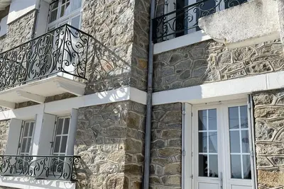 Image de Villa bord de mer, jardin grande terrasse, vue exceptionnelle baie de Douarnenez