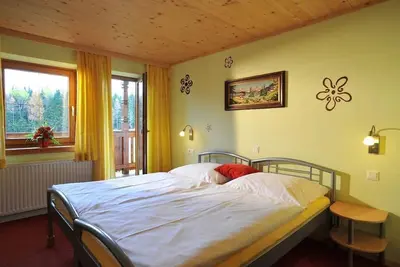 Image de Standard double room with Tv - Pension Leamhof