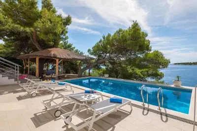 Image de Maison de vacances Primosten pour 1 - 6 personnes avec 3 chambres à coucher - Maison de vacances