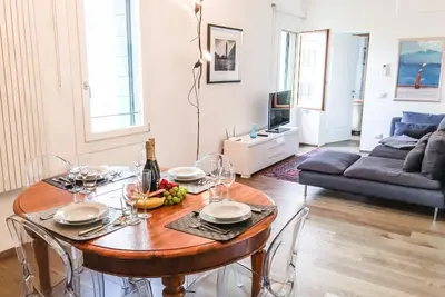 Image de Ca 'Farnese: Beau grand appartement dans un quartier traditionnel