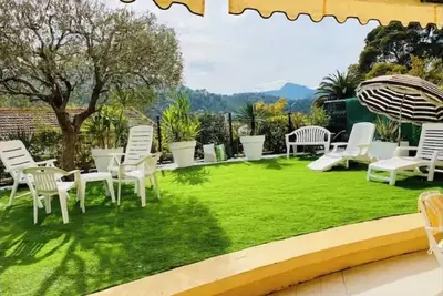 Image de Appartement avec grande terrasse et jardin a 300m de la plage