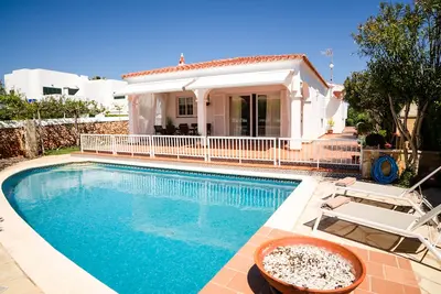 Villa Ana. Acogedora Villa A Dos Minutos De La Playa