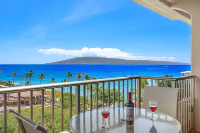 Image de Maui Resort Rentals: The Whaler 965 - Gorgeous 9th Floor Studio, Fantastic Pacific Ocean and West Maui Mountain Views!