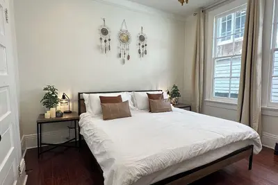 Image de Natural Historic New Orleans Home - 7 Mins to Fq